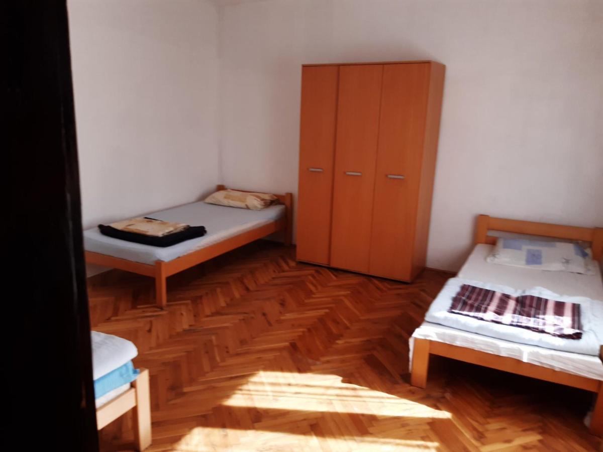 Prenociste Biker Friendly * Pecinci